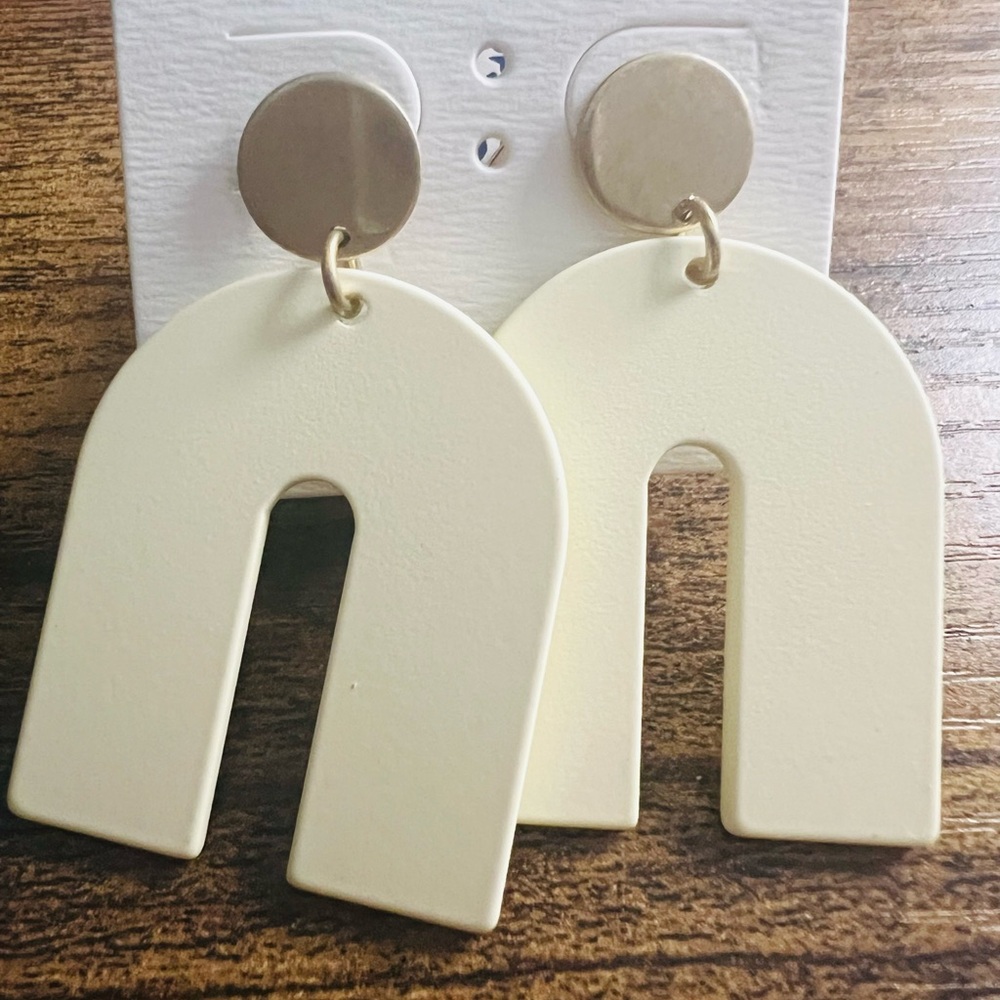 Cream Arch Statement Earrings